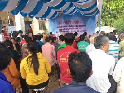 Liên đoàn Lao động Phú Riềng phối hợp tổ chức khám bệnh từ thiện cho công nhân, lao động năm 2019